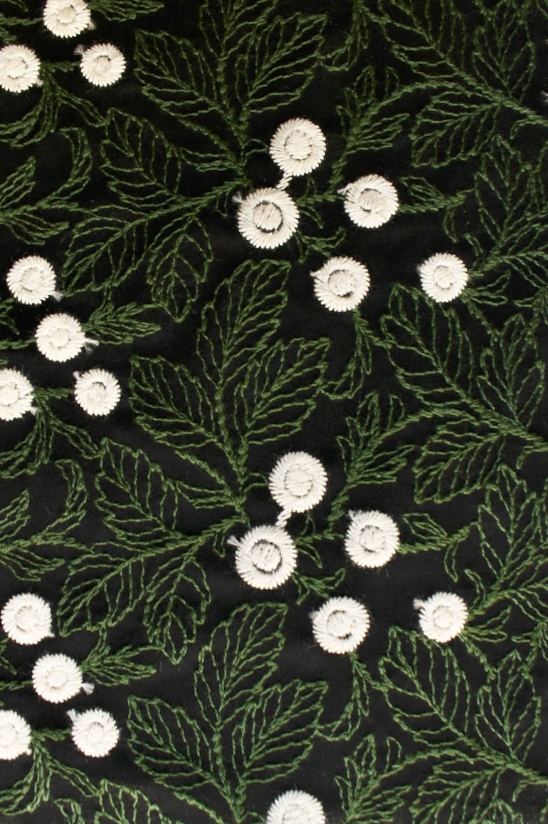 Jcコットン刺繍花柄-丸い花<br>黒